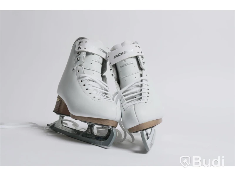 Skridskor - Jackson Elle. FS2130 (Storlek 36). Nypris 2735KR