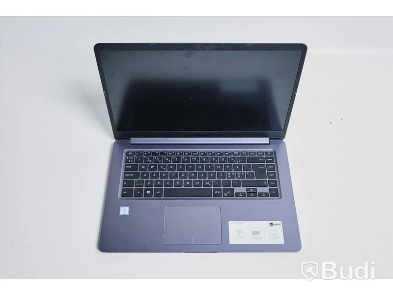 Asus Vivibook F510U OBS! rensad, inget operativ system