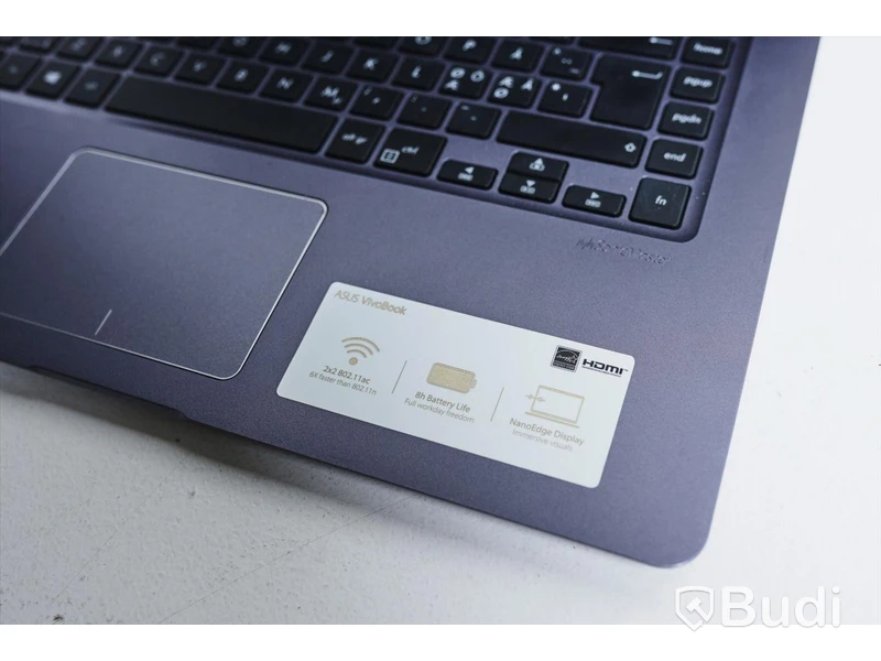 Asus Vivibook F510U OBS! rensad, inget operativ system