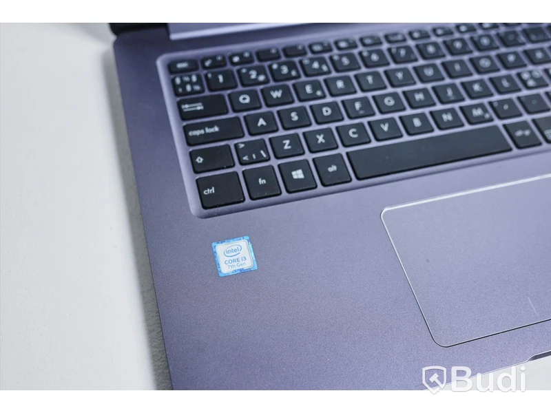 Asus Vivibook F510U OBS! rensad, inget operativ system