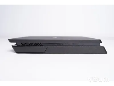 Playstation 4 Slim 500GB (CUH-2116A) inkl. handkontroller & spel