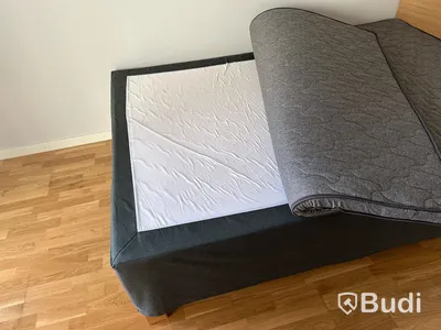 Säng Hilding Anders - Contract 1 med gavel 200x140 cm - tillverkad i Sverige