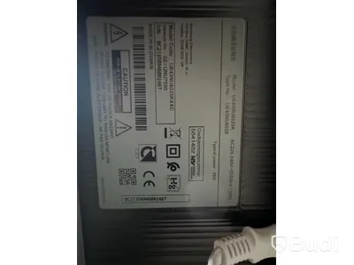 TV Samsung 43 tum 4K Smart TV, UE43NU6025K med väggfäste