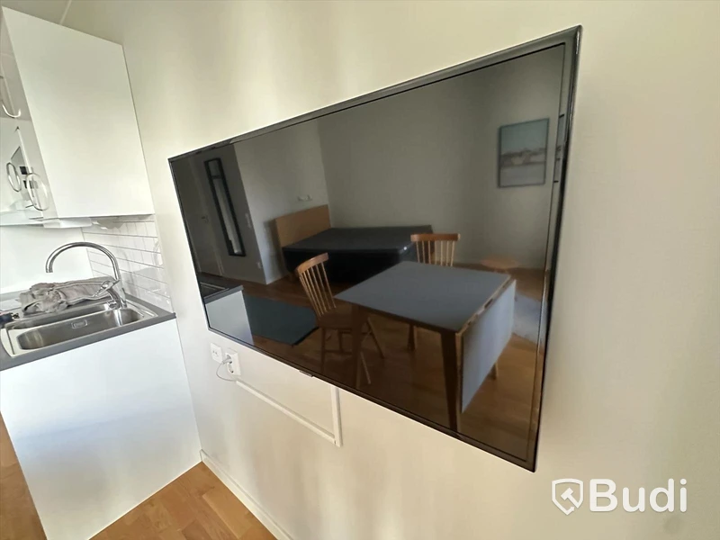 TV Samsung 43 tum 4K Smart TV, UE43NU6025K med väggfäste