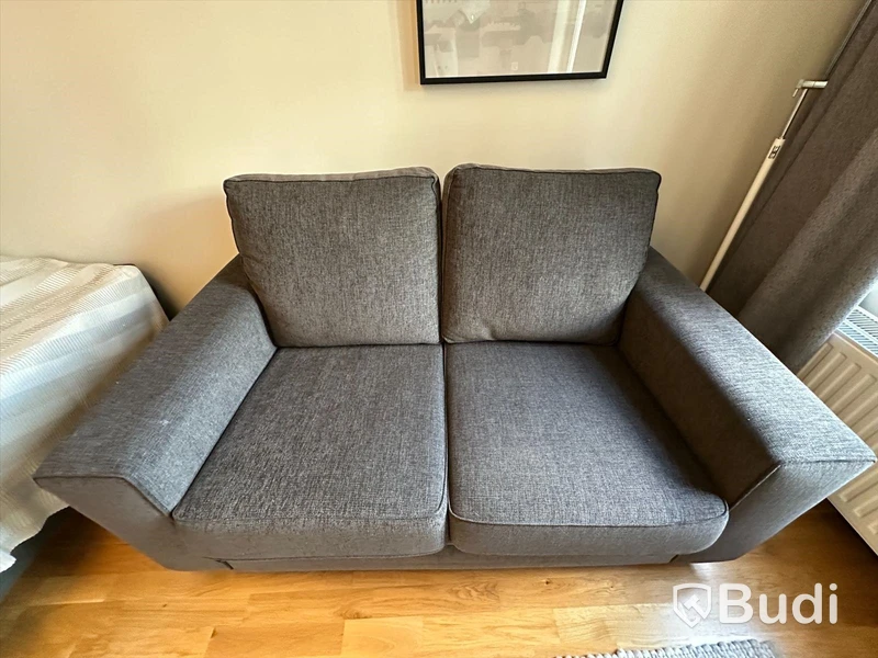 Soffa Möbelform 2-sits, grått tyg, bredd 150 cm