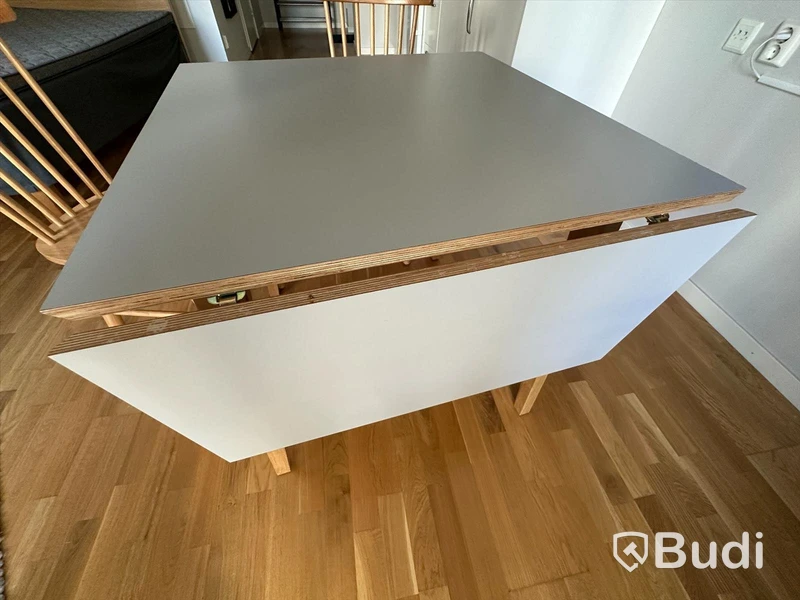 Klaffbord och 2 st stolar