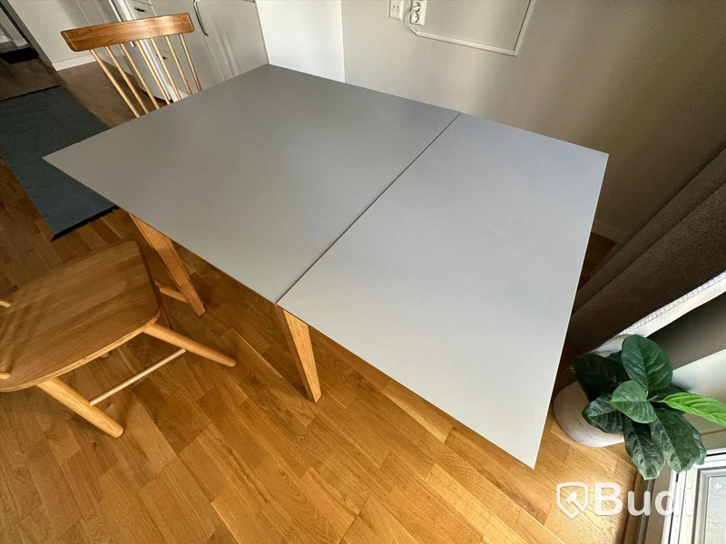 Klaffbord och 2 st stolar