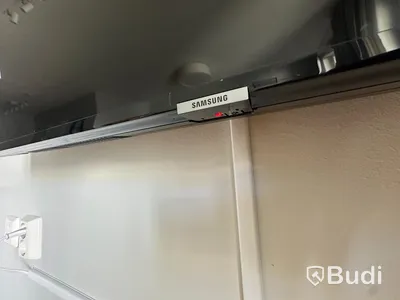 TV Samsung 43 tum 4K Smart TV, UE43NU6025K med väggfäste