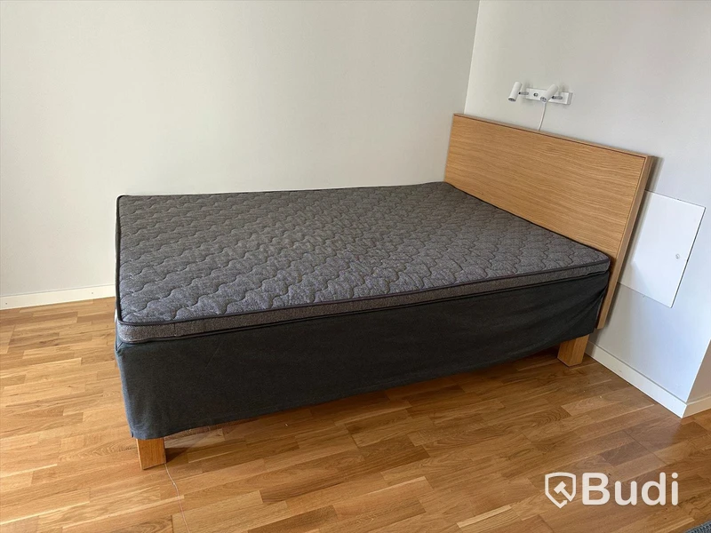 Säng Hilding Anders - Contract 1 med gavel 200x140 cm - tillverkad i Sverige