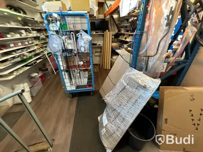 Reservdelslager mopedbilar, stort parti. - EXPORT