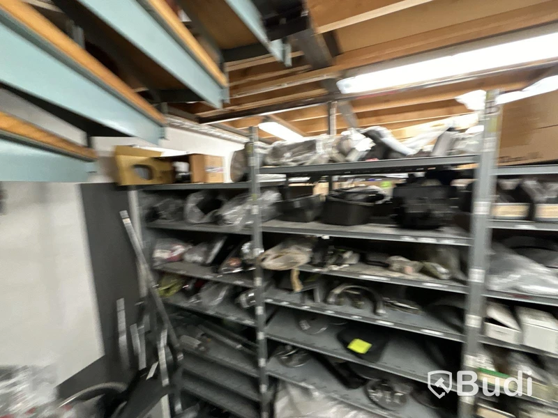 Reservdelslager mopedbilar, stort parti. - EXPORT