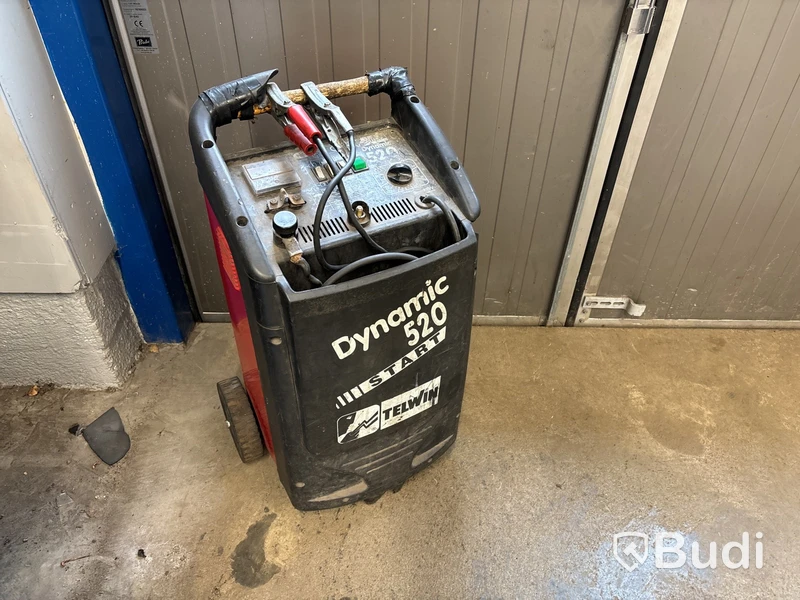 Batteriladdare med startfunktion, Telwin.