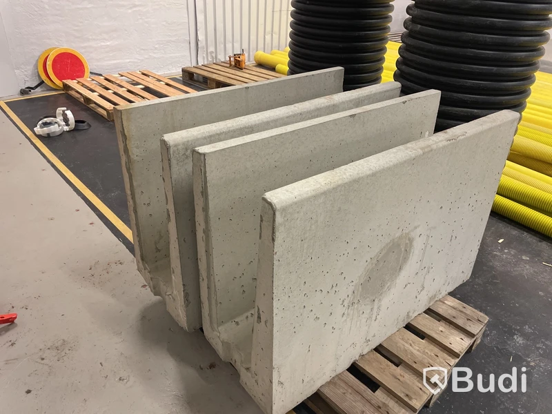 Parti med betongfundament