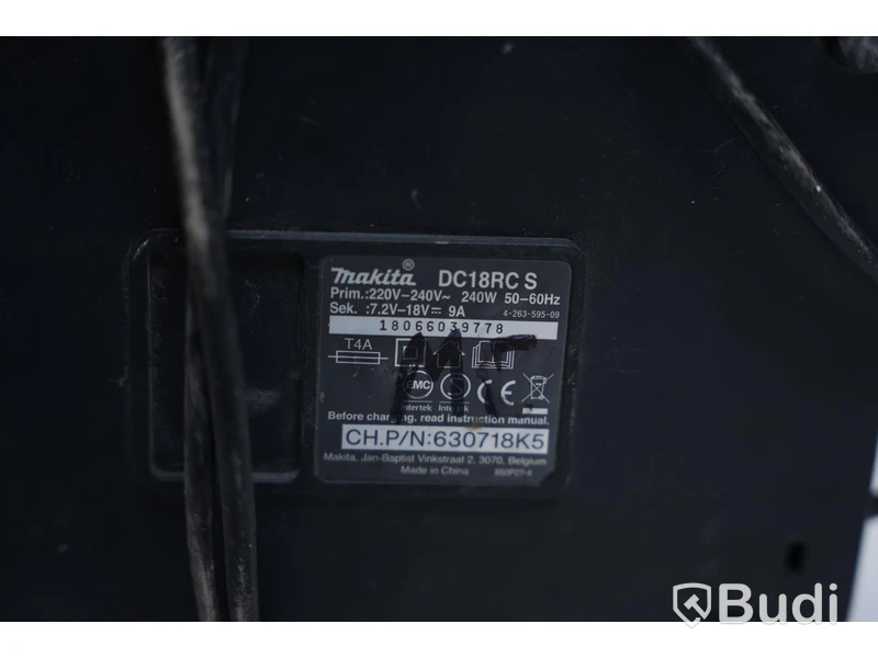 Borrhammare -Makita DHR 202 ink Batteri och Laddare