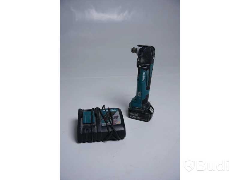 Multiverktyg -Makita DTM 51 ink Batteri och Laddare