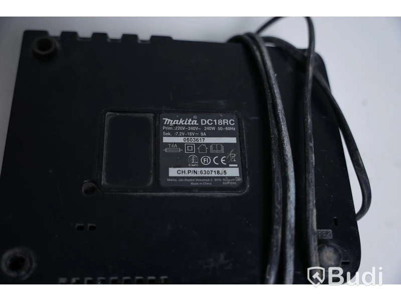 Skruvdragare -Makita DTD 153 ink Batteri och Laddare