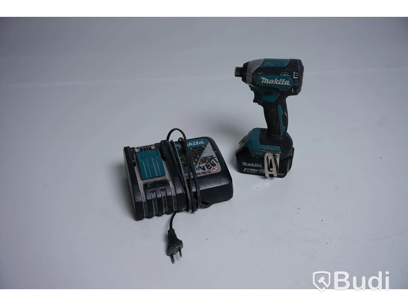 Skruvdragare -Makita DTD 153 ink Batteri och Laddare