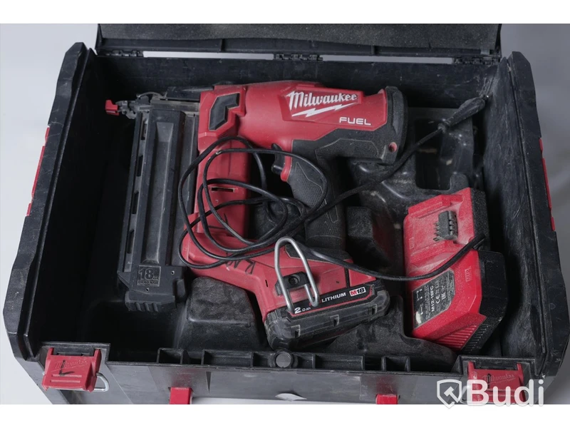 Dyckertpistol - Milwaukee M18 FN18GS med batteri och laddare - OBS