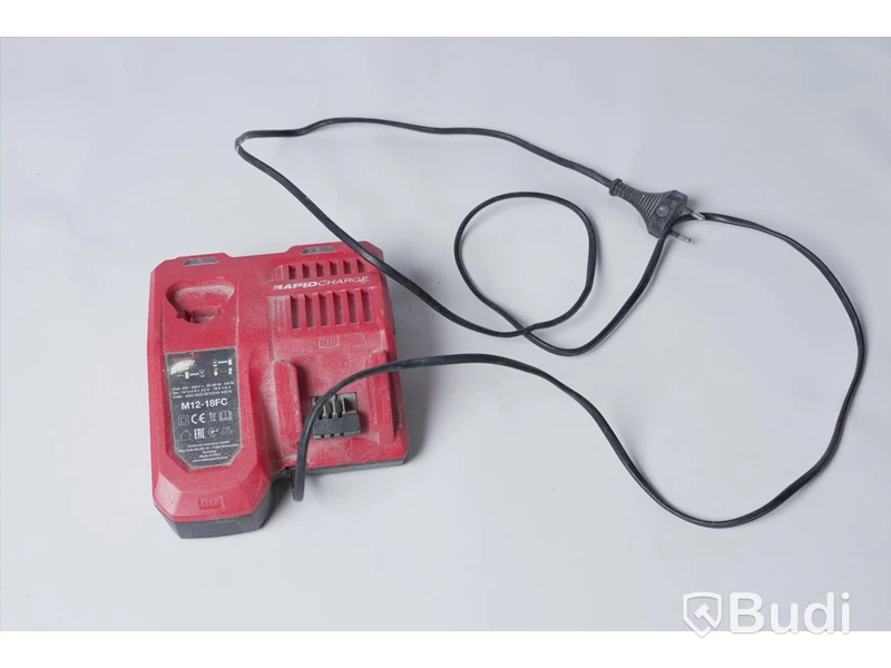 Dyckertpistol - Milwaukee M18 FN18GS med batteri och laddare - OBS