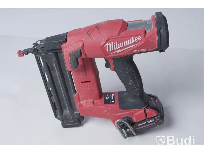 Dyckertpistol - Milwaukee M18 FN18GS med 2 batteri och laddare - OBS