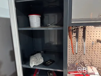 Verktygsskåp med innehåll
