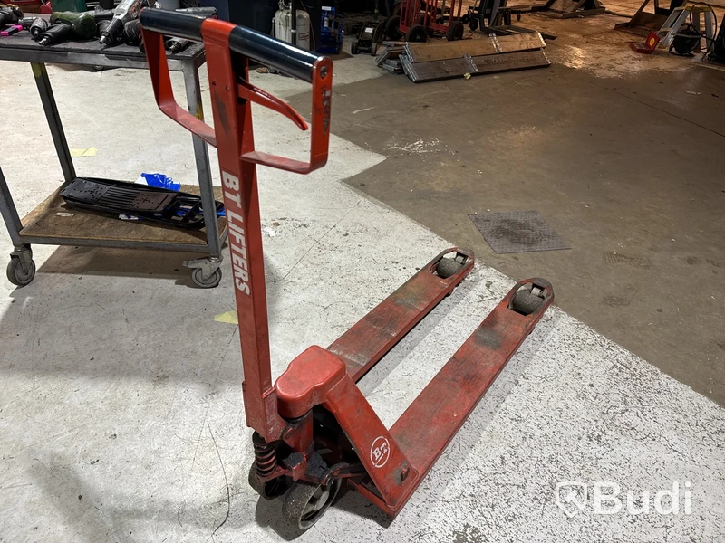 Palldragare BT lifters