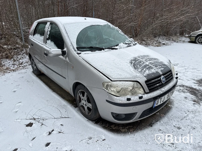 Fiat Punto 1.2 5dr (80hk) Dynamic, -2004 (rep-objekt)