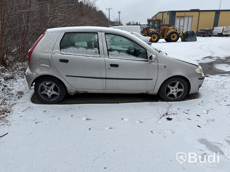 Fiat Punto 1.2 5dr (80hk) Dynamic, -2004 (rep-objekt)
