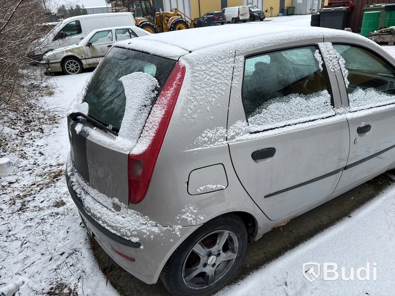 Fiat Punto 1.2 5dr (80hk) Dynamic, -2004 (rep-objekt)