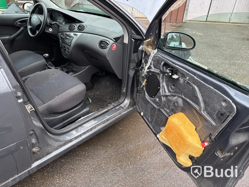 Ford Focus 1.6 5dr (100hk), - 2002 (rep-objekt)