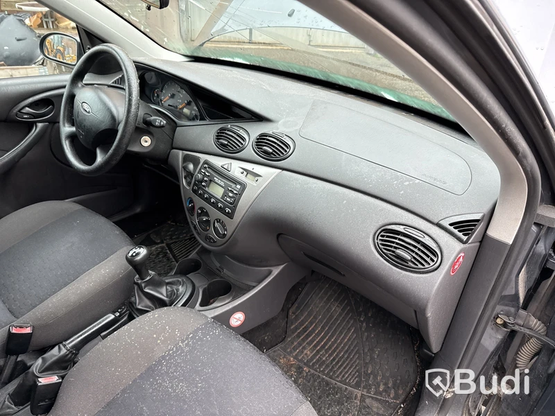 Ford Focus 1.6 5dr (100hk), - 2002 (rep-objekt)