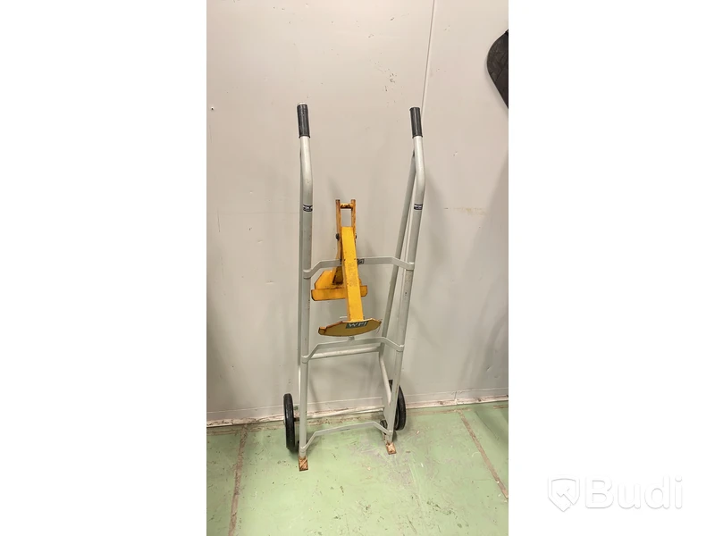 Lyftok och pirra för oljefat