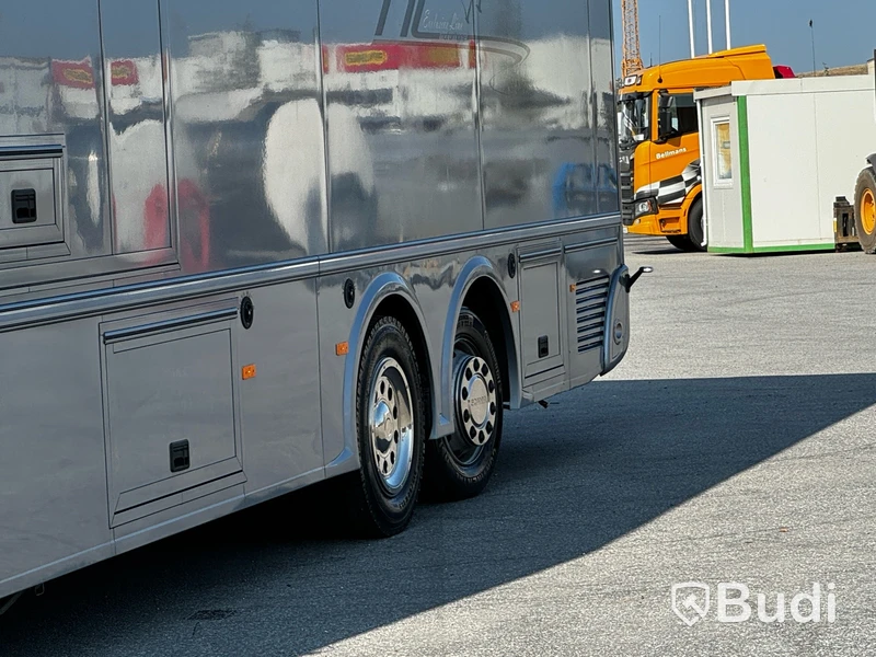 Racebuss Scania R360 6X2-4 -2013 | Garage | Tält