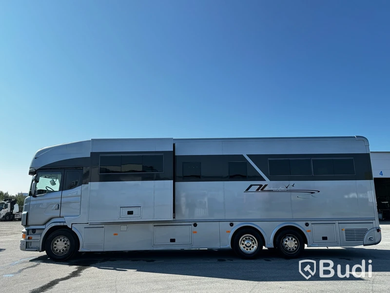 Racebuss Scania R360 6X2-4 -2013 | Garage | Tält