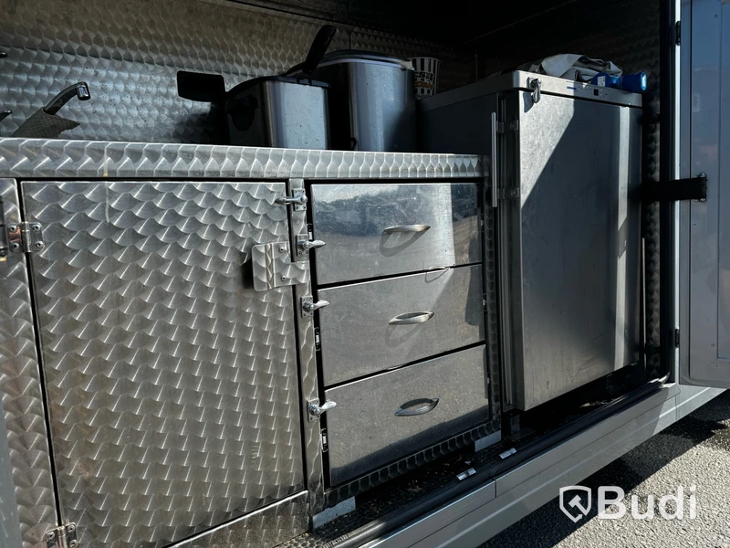 Racebuss Scania R360 6X2-4 -2013 | Garage | Tält
