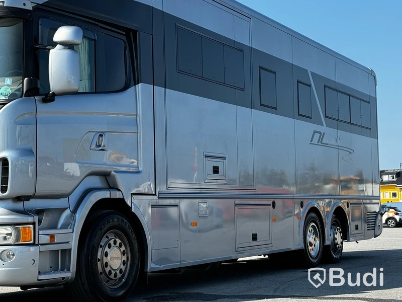 Racebuss Scania R360 6X2-4 -2013 | Garage | Tält