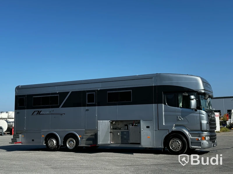 Racebuss Scania R360 6X2-4 -2013 | Garage | Tält