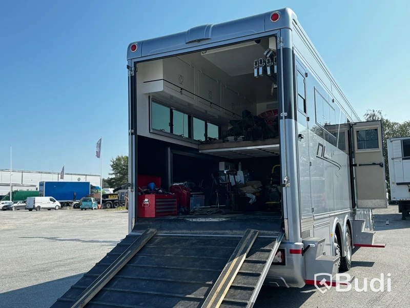 Racebuss Scania R360 6X2-4 -2013 | Garage | Tält