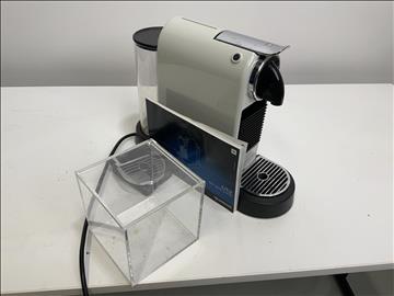 Nespresso kapselmaskin Citiz ink kapselbehållare i plexiglas. Modell D112