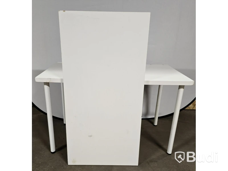 2 st skrivbord