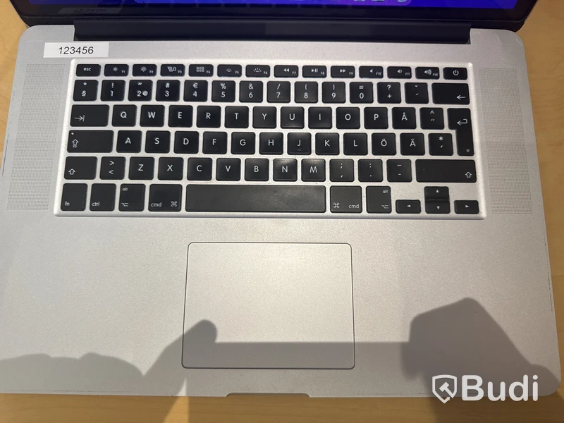 Dator Apple MacBook Pro (mitten 2015)