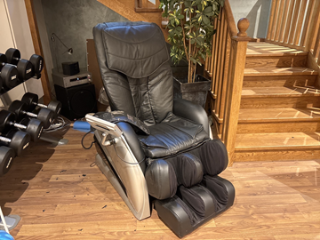 Massagefåtölj, svart