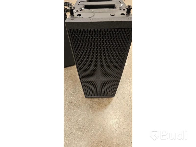 NYA EAW RSX208L Line Array Lådor med extra förstärkarmoduler till båda.