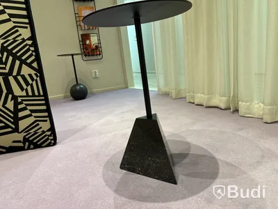 Table, Pyramid Marble Base, Small High H: 55, Ø: 35 Founders & Friends