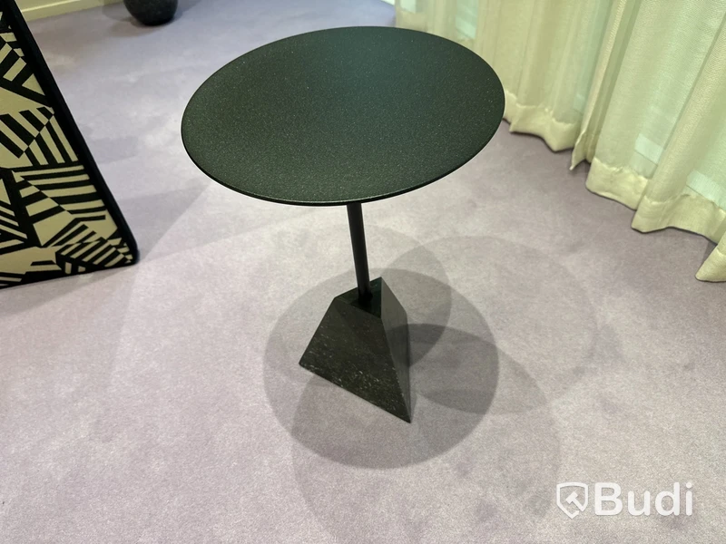 Table, Pyramid Marble Base, Small High H: 55, Ø: 35 Founders & Friends