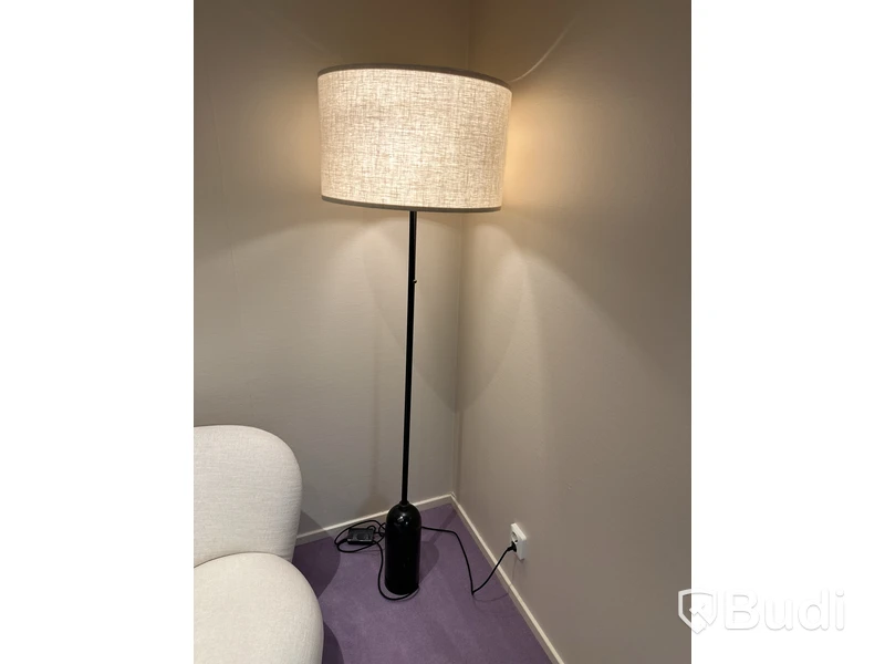 Gravity Floor Lamp, Black Marble base Gubi