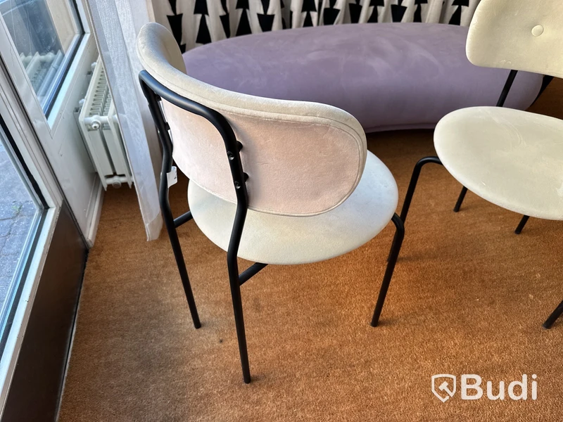 Coco dining chair 4 st smärre nötskador finns samt någon fläck