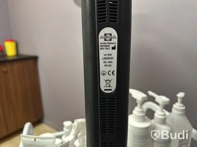 Behandlingsbord på hjul med lampa Produkter ingår ej