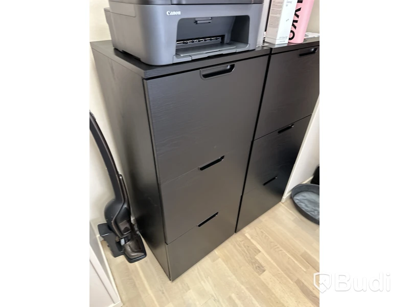 Dokumentskåp 2 st  IKEA Bredd 50 cm djup 45 cm höjd 120 cm