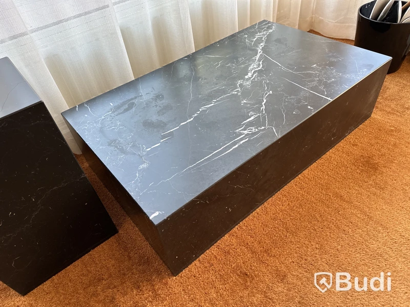 Plinth Table Low, Black Marble 00x60x27 Menu
